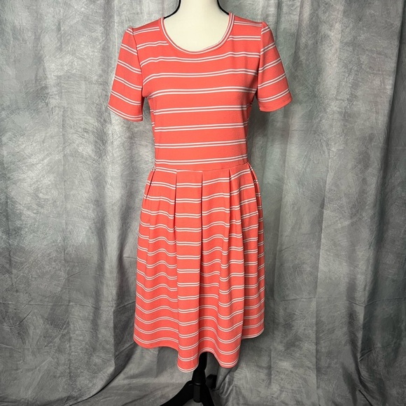 LuLaRoe Amelia Striped Coral & White Dress with Box Pleats and POCKETS - LG - Picture 1 of 11